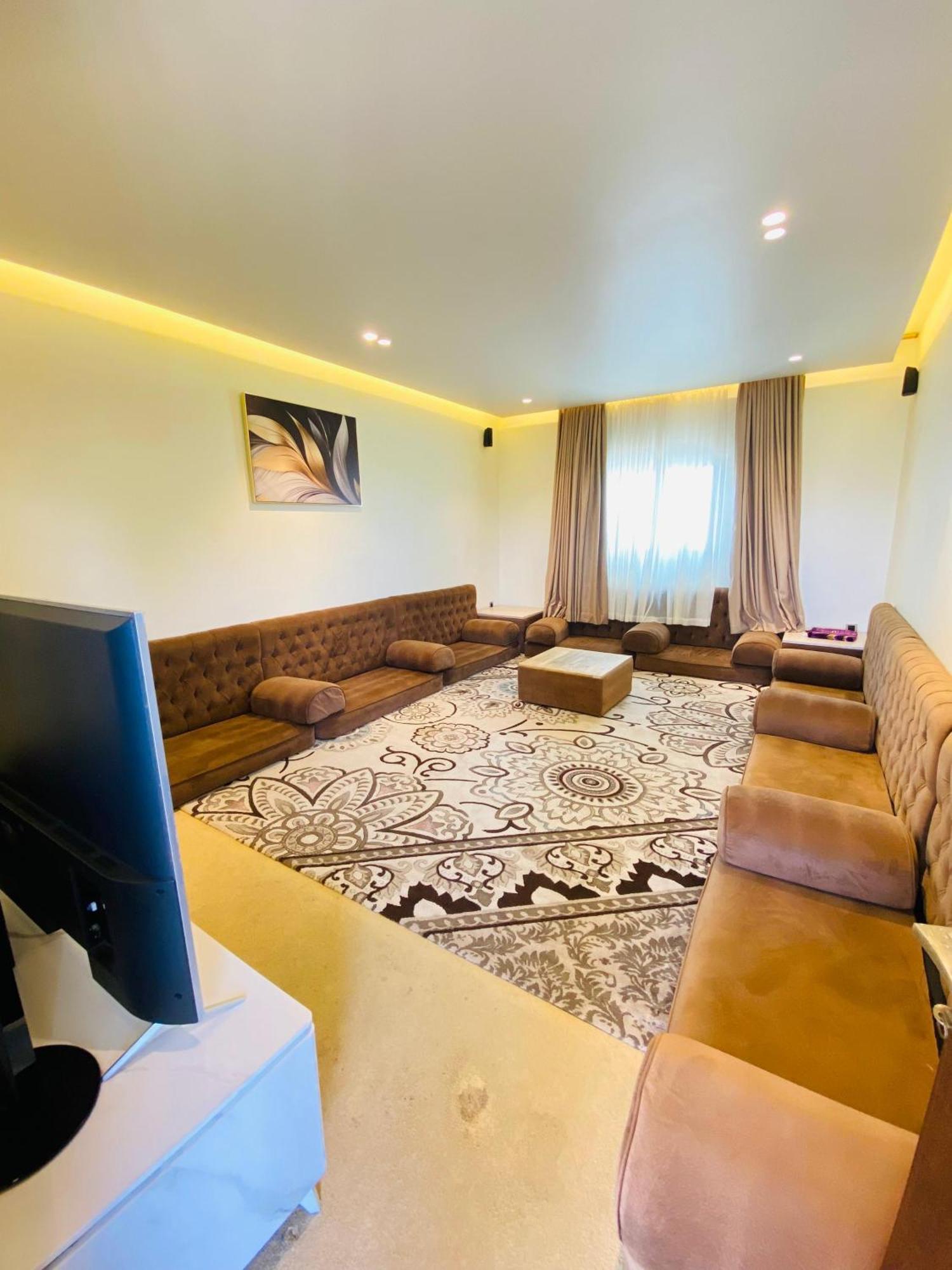 Villa Imperial Diamond Cibadak  외부 사진